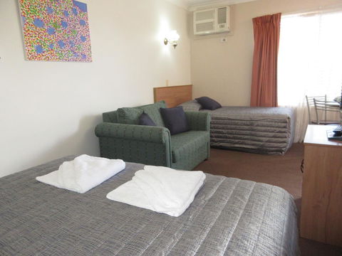Riviera On Ruthven - Accommodation Australia 36