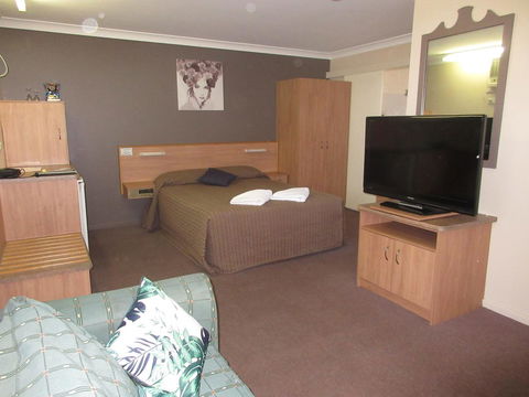 Riviera On Ruthven - Accommodation Australia 20