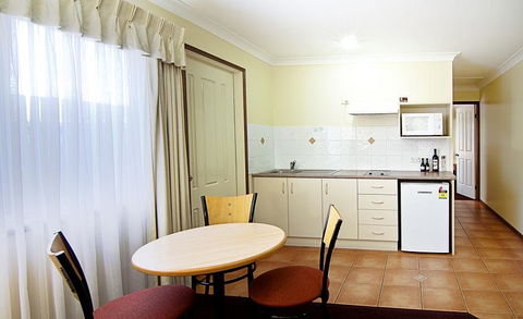 Riviera On Ruthven - Accommodation Australia 23