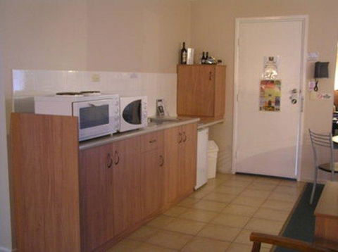Riviera On Ruthven - Accommodation Australia 33