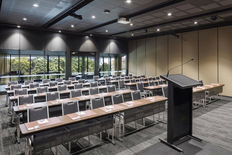 Hotel Grand Chancellor Brisbane - Bed n Breakfasts 17