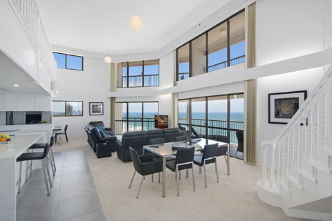 Burleigh Esplanade Apartments - Accommodation Australia 35