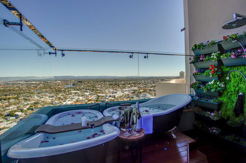 Burleigh Esplanade Apartments - Accommodation Australia 8