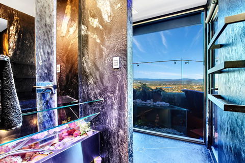 Burleigh Esplanade Apartments - Accommodation Australia 7