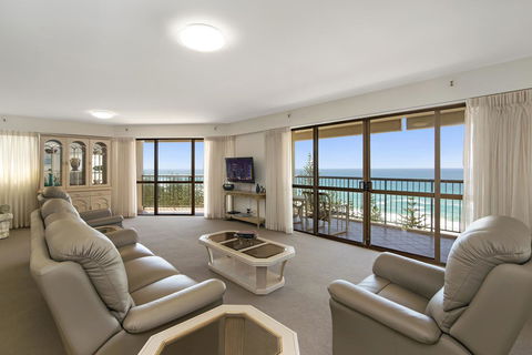 Burleigh Esplanade Apartments - Accommodation Australia 37