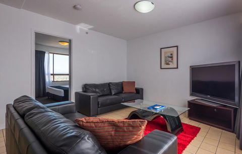 Broadbeach Savannah Resort - Accommodation Australia 13