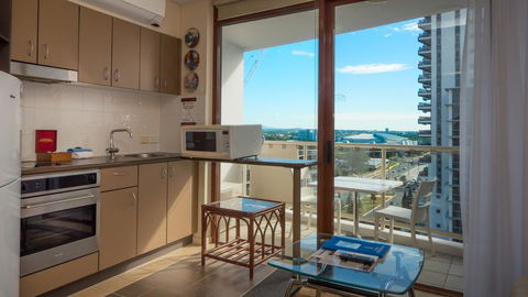 Broadbeach Savannah Resort - Accommodation Australia 43