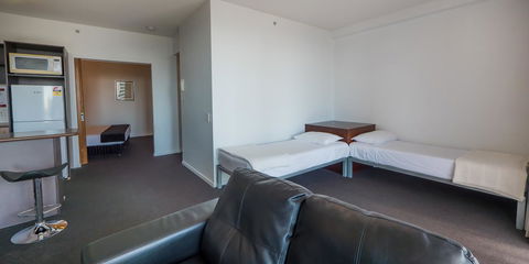 Broadbeach Savannah Resort - Accommodation Australia 25