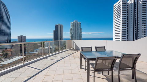 Broadbeach Savannah Resort - Accommodation Australia 1