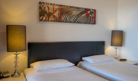 Broadbeach Savannah Resort - Accommodation Australia 40