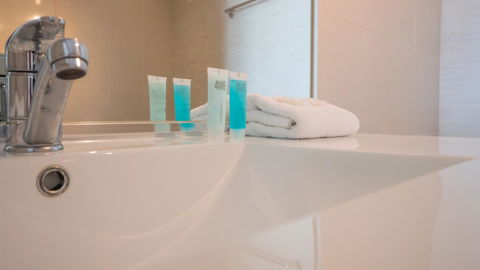 Broadbeach Savannah Resort - Accommodation Australia 35
