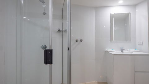 Broadbeach Savannah Resort - Accommodation Australia 8