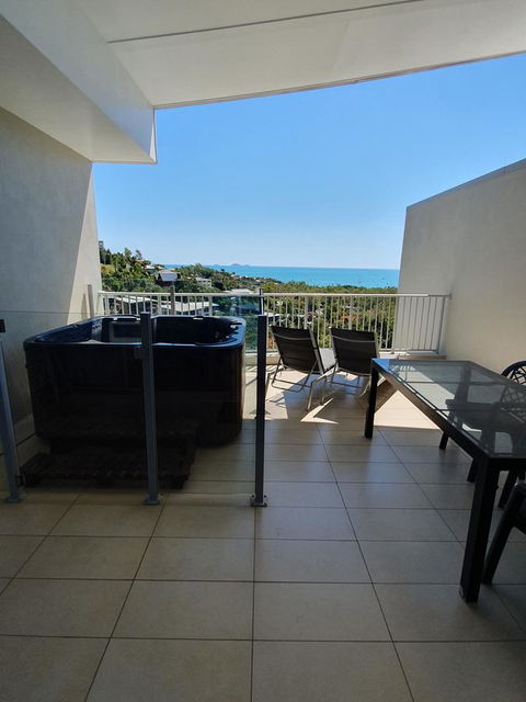 Azure Sea Whitsunday Resort - Accommodation Australia 24