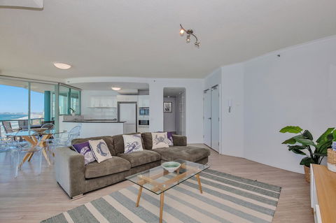 The Waterford On Main Beach - Accommodation Australia 30