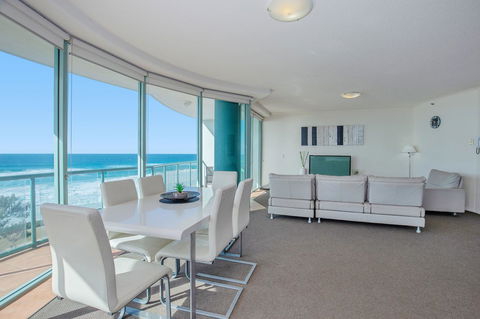 The Waterford On Main Beach - Accommodation Australia 16
