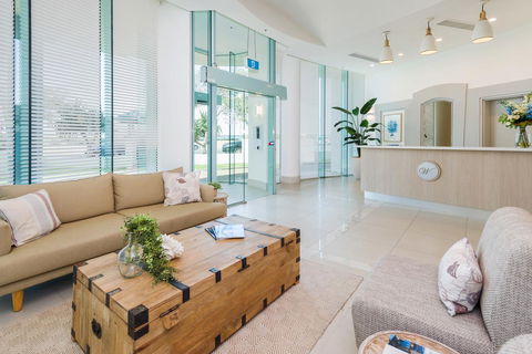 The Waterford On Main Beach - Accommodation Australia 13