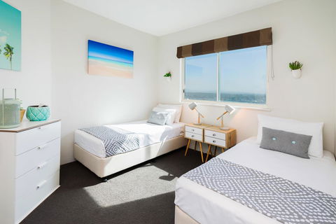 The Waterford On Main Beach - Accommodation Australia 11