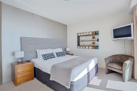 The Waterford On Main Beach - Accommodation Australia 33