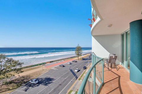 The Waterford On Main Beach - Accommodation Australia 15