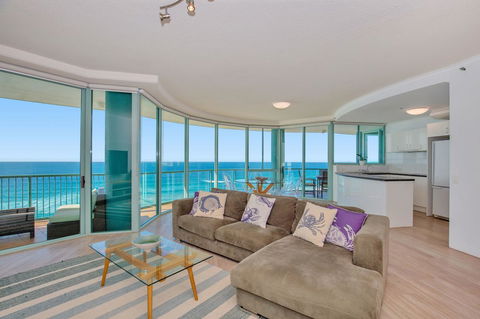 The Waterford On Main Beach - Accommodation Australia 31