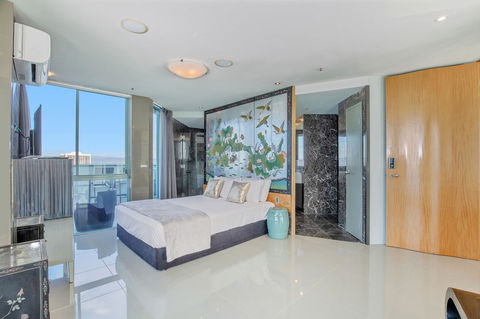 The Waterford On Main Beach - Accommodation Australia 37