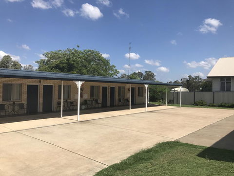 Nanango Star Motel - Bed n Breakfasts 39