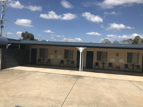 Nanango Star Motel - Bed n Breakfasts 38