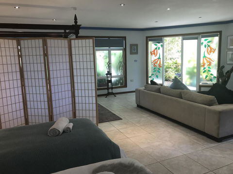 Taj On Byrnes - Private Luxury Apartment Mareeba - Accommodation Australia 9