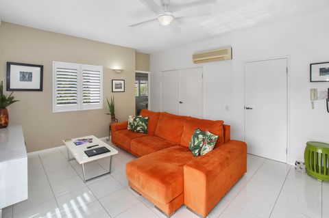 Rimini Holiday Apartments - Australia Shopping 15