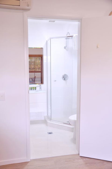 Rimini Holiday Apartments - Australia Shopping 29