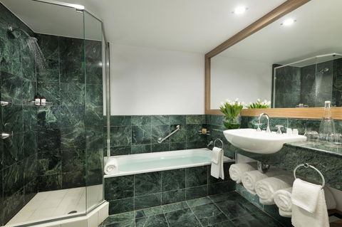 Sofitel Gold Coast Broadbeach - Accommodation Australia 2