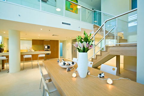 Lanai Riverside Apartments - Accommodation Australia 24