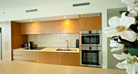 Lanai Riverside Apartments - Accommodation Australia 4