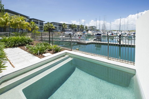 Blue On Blue Apartment 914 - Accommodation Australia 0