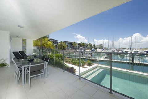 Blue On Blue Apartment 914 - Accommodation Australia 10