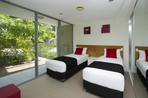 Blue On Blue Apartment 914 - Accommodation Australia 7