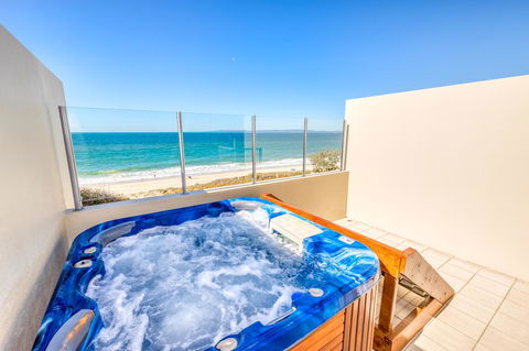 On The Beach Resort Bribie Island - Accommodation Australia 7