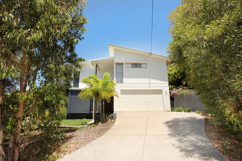 224 Centenary Heights Road Coolum Beach, 500 Dollar Bond, Linen Included - Accommodation Australia 0