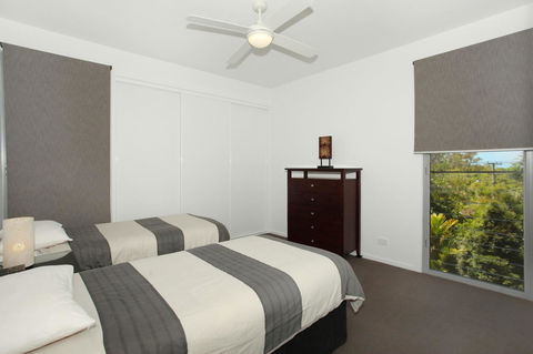 224 Centenary Heights Road Coolum Beach, 500 Dollar Bond, Linen Included - Accommodation Australia 8