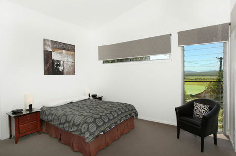 224 Centenary Heights Road Coolum Beach, 500 Dollar Bond, Linen Included - Accommodation Australia 13