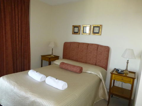 The Oasis Apartments - Local Tourism 18