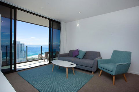 High Floor Ocean View Suites Broadbeach - Accommodation Australia 1