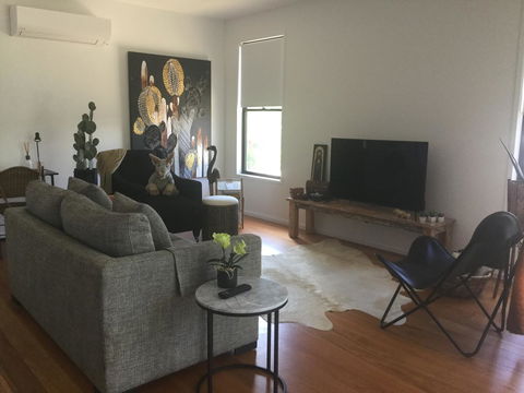 Sam's Buderim Mountain Guest House - Accommodation Australia 6
