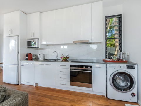 Sam's Buderim Mountain Guest House - Accommodation Australia 4