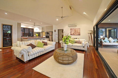 Paddons - Accommodation Australia 0