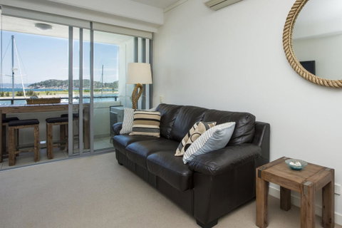 Blue On Blue Studio Room 1272 - Accommodation Australia 7