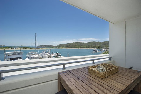 Blue On Blue Studio Room 1272 - Accommodation Australia 4