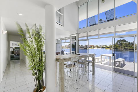 Havana Blue - Large 4 Bedroom Family Home - Accommodation Australia 9