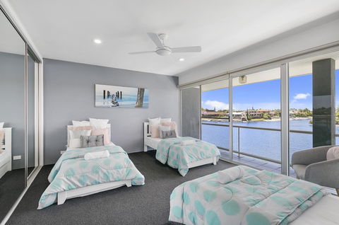 Havana Blue - Large 4 Bedroom Family Home - Accommodation Australia 16