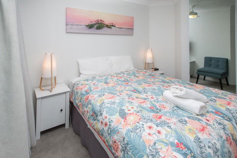 Miami Beachside Holiday Apartments - Accommodation Australia 14